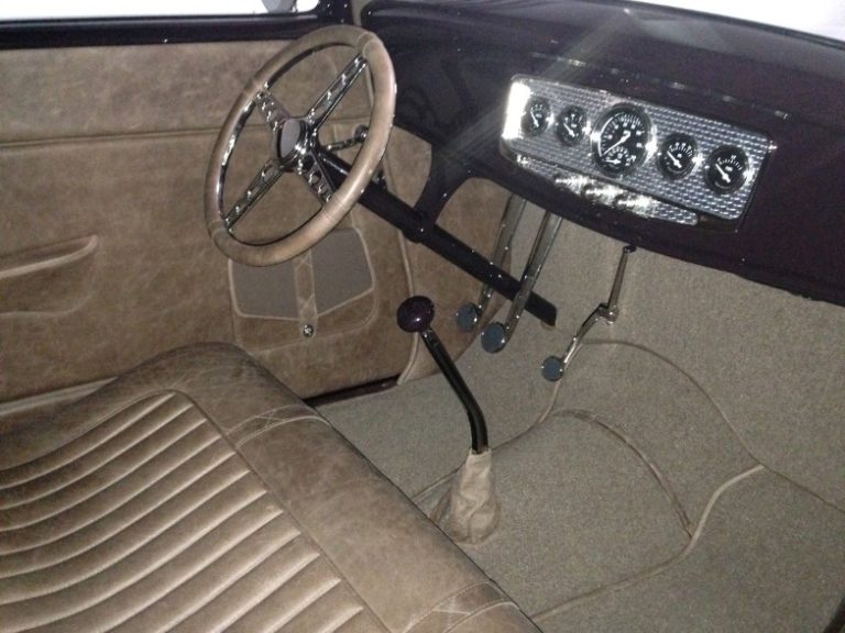 Custom 1932 Ford 3 Window Coupe Interior
