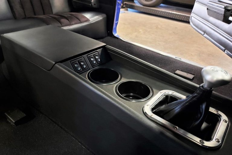 Custom 1969 SS Chevelle Pro Touring hot rod muscle car Custom interior