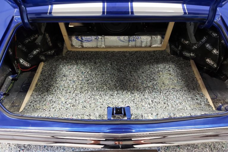 Custom 1969 SS Chevelle Pro Touring hot rod muscle car Custom interior